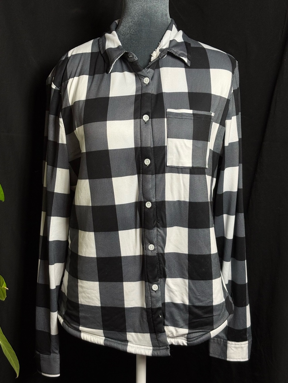 Forever 21 Woman’s Black and White Check Button-Up Sherpa Lined Shirt